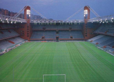 Visuale dagli spalti dello stadio Luigi Ferraris