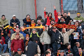 Tifosi del Messina che esultano allo stadio